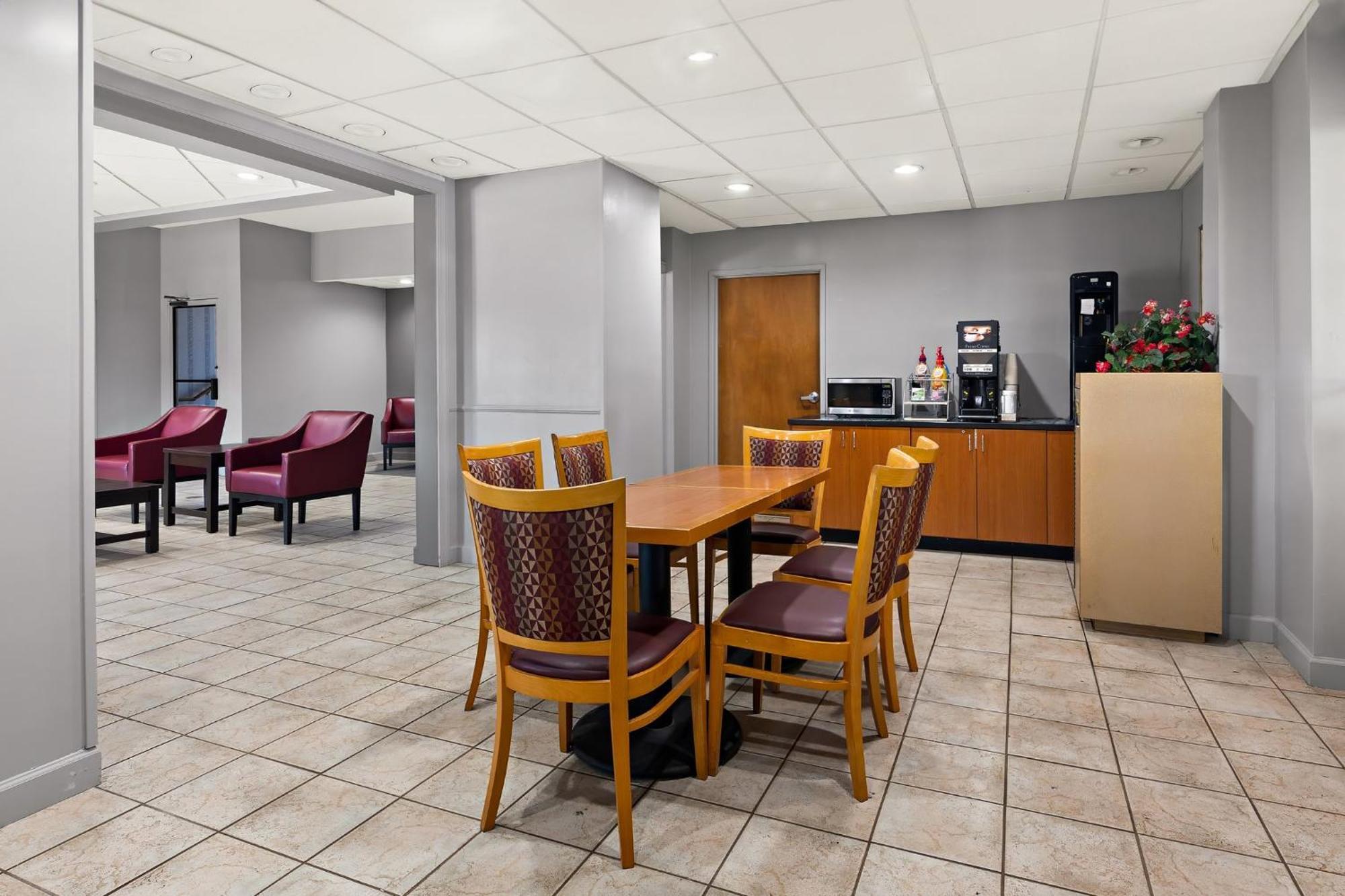 Red Roof Inn & Suites Monroe, Nc Eksteriør bilde