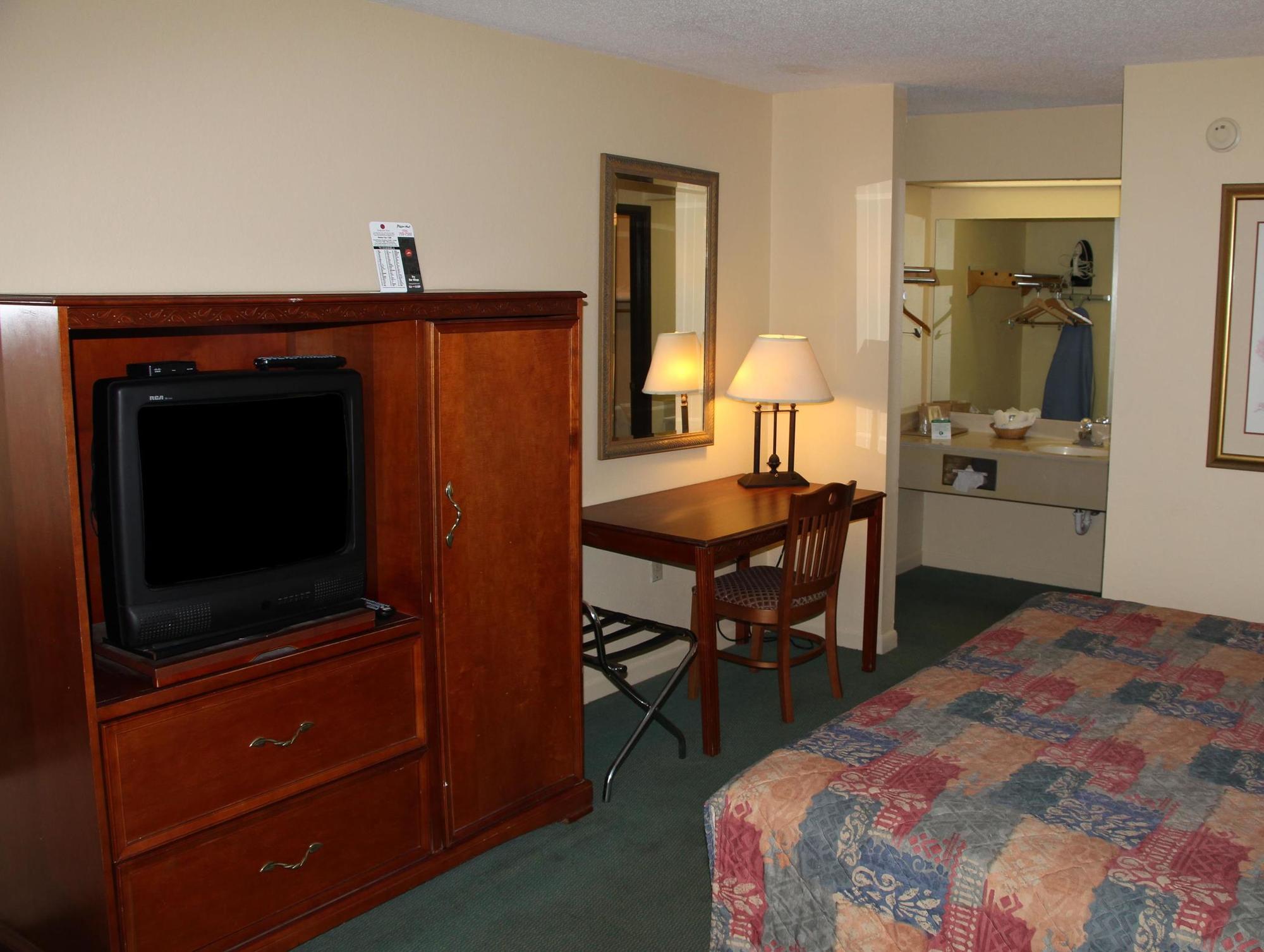 Red Roof Inn & Suites Monroe, Nc Eksteriør bilde