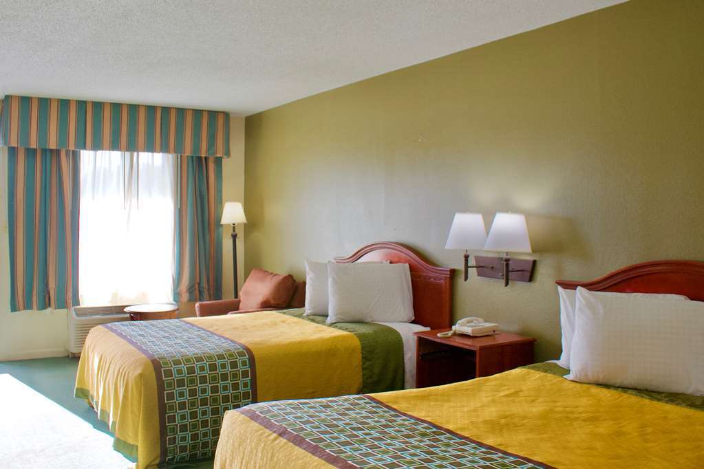 Red Roof Inn & Suites Monroe, Nc Rom bilde